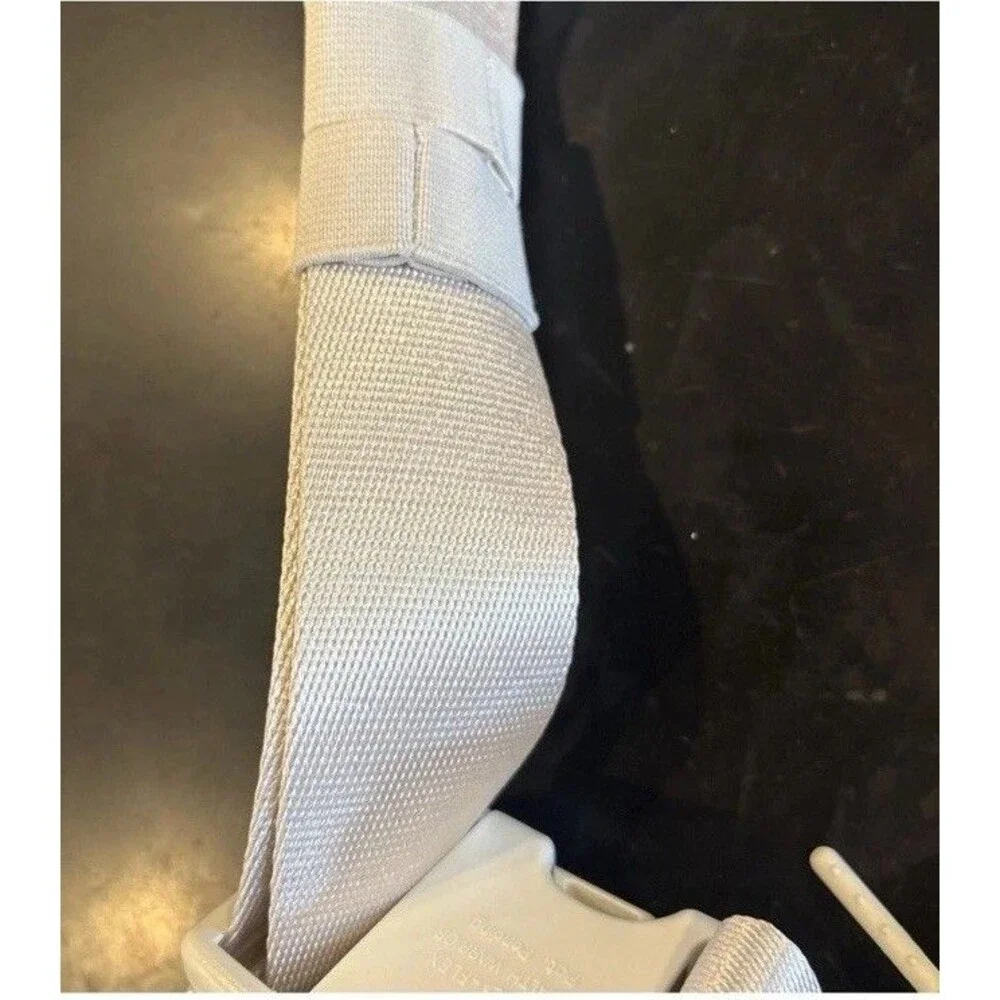 Lululemon Everywhere Belt Bag One Size LU9B8PS WNDM White/cream